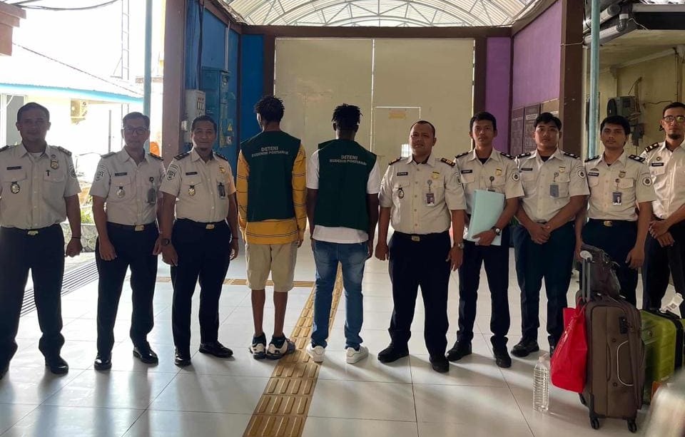 Pemindahan Dua Deteni ke Rudenim Pontianak